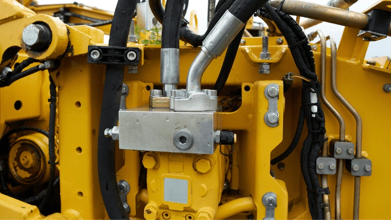 Hydraulic fluids pump control system