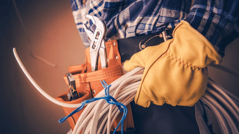 Rubber glove for electrical worker
