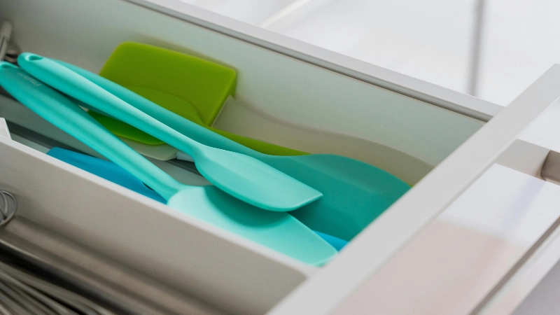 Stainless steel and silicone kitchenware