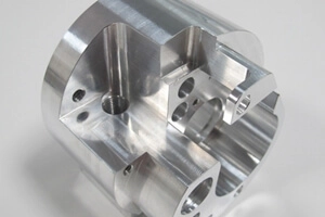 glatte Bearbeitung Ra 1.6 μm Ra 63 μin.webp