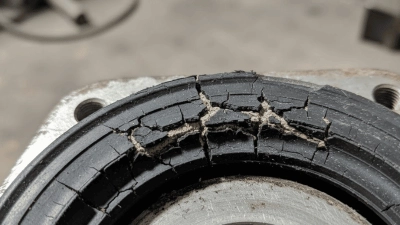 cracking rubber seal