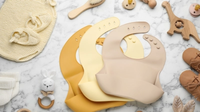 استخدام مريلة الطفل