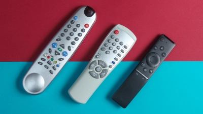 طلاء السيليكون على لوحات مفاتيح التحكم عن بعد