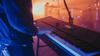 لاعب لوحةالمفاتيح