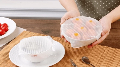 Silikon-Futterfolien auf den Schüsseln