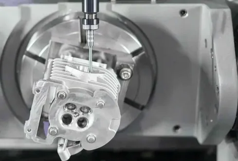 5-Achsen-CNC-Bearbeitung.jpg