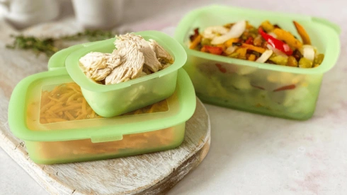 Recipiente de silicona para almacenamiento de alimentos