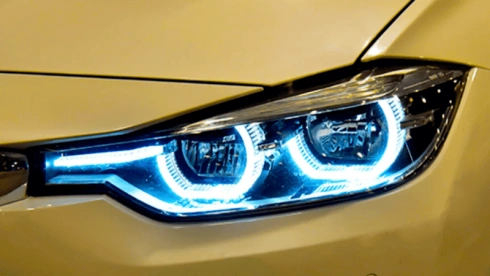 المصابيح الأمامية LED